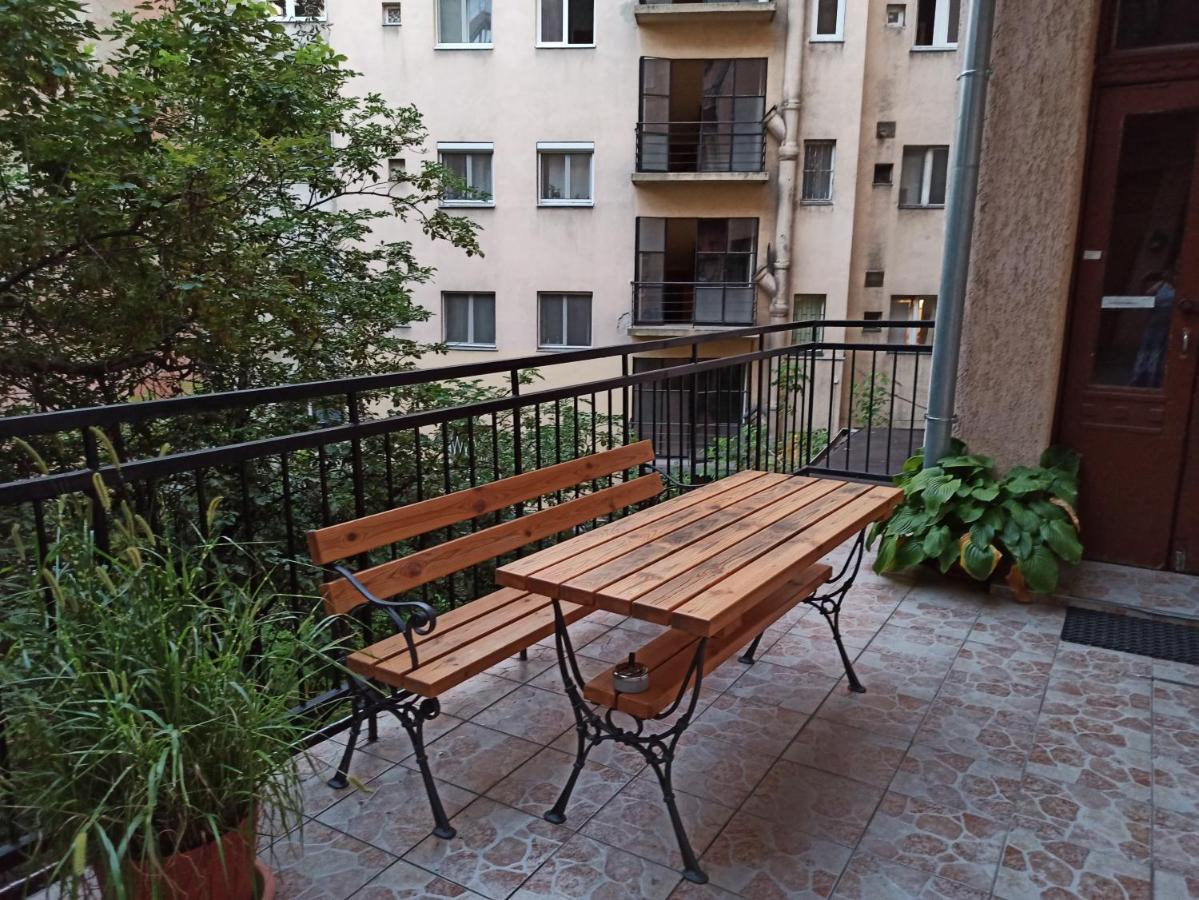 Nati Apartman Будапеща Екстериор снимка