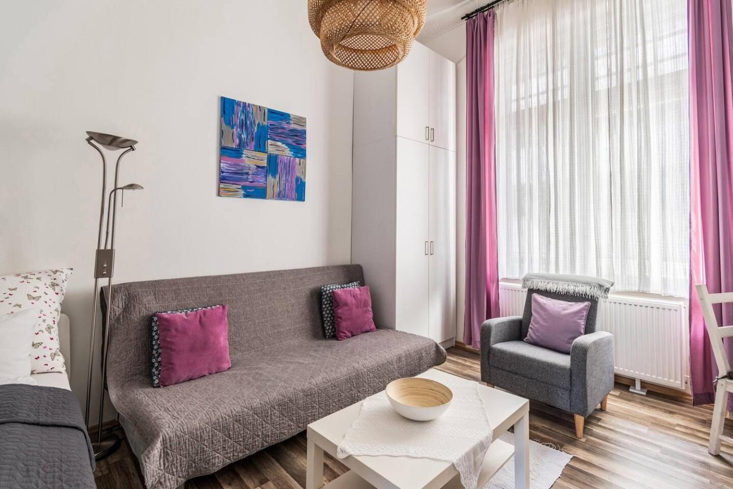 Nati Apartman Будапеща Екстериор снимка