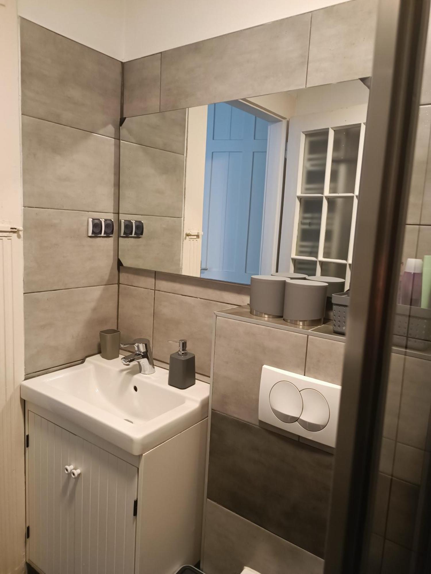 Nati Apartman Будапеща Екстериор снимка