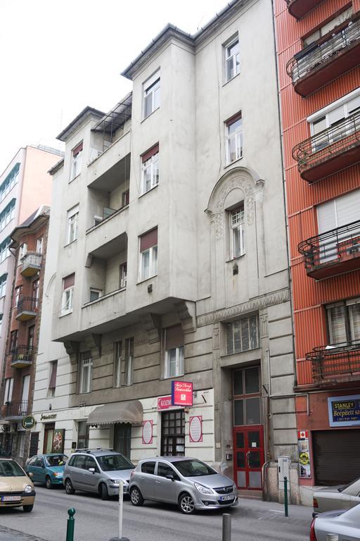 Nati Apartman Будапеща Екстериор снимка